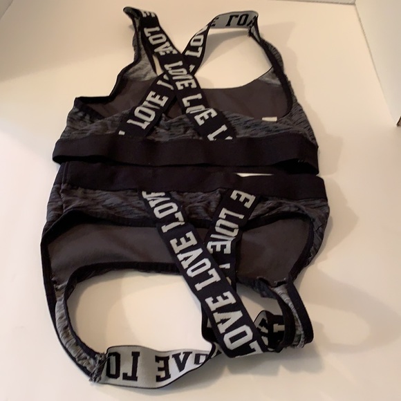 FRUIT OF THE LOOM BLT/GRAY BRAS ((2)) SZ 34 POLY/SPANDEX (like new-worn once) - Picture 2 of 3